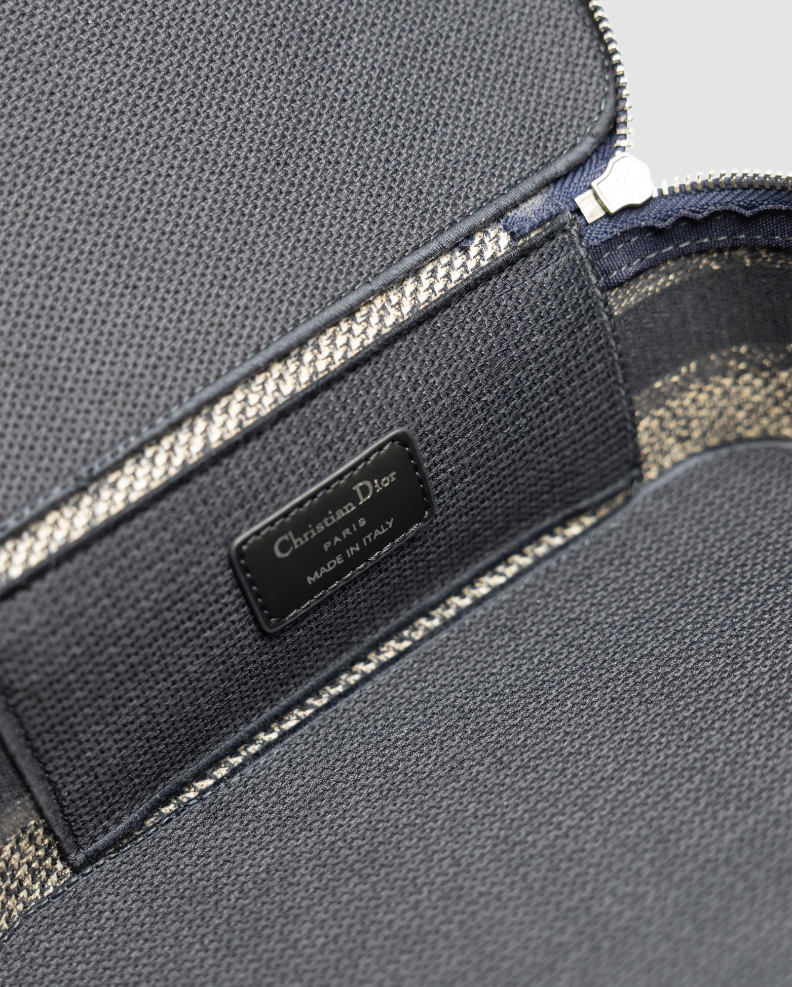 Christian Dior Travel Vanity Bag Navy Blue - 4