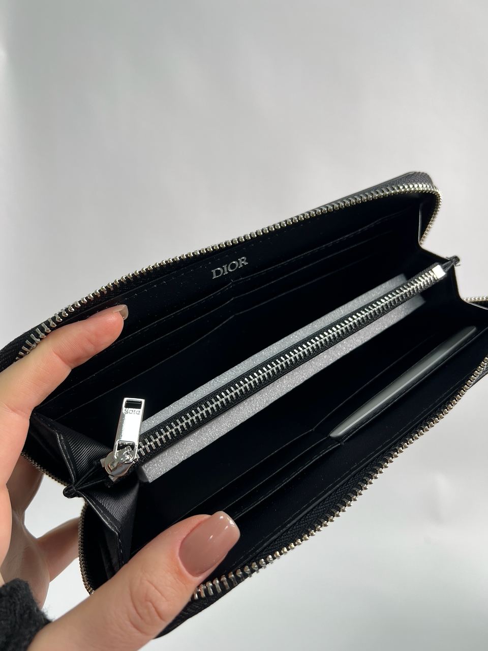 Christian Dior Zipped Long Wallet Grey Diamond Canvas - 14