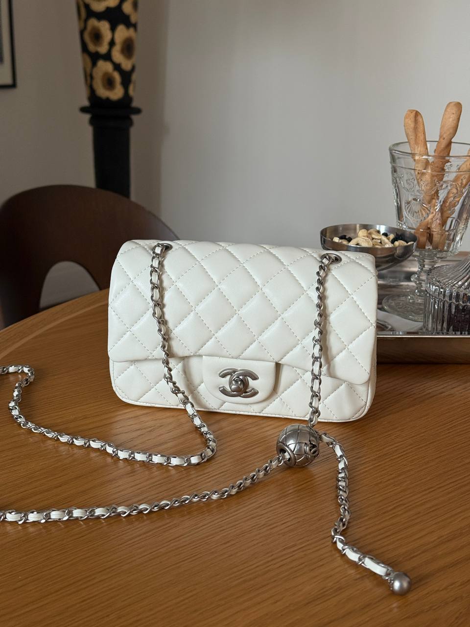 Classic 1.55 Small Single Flap in Milk/Silver - 2