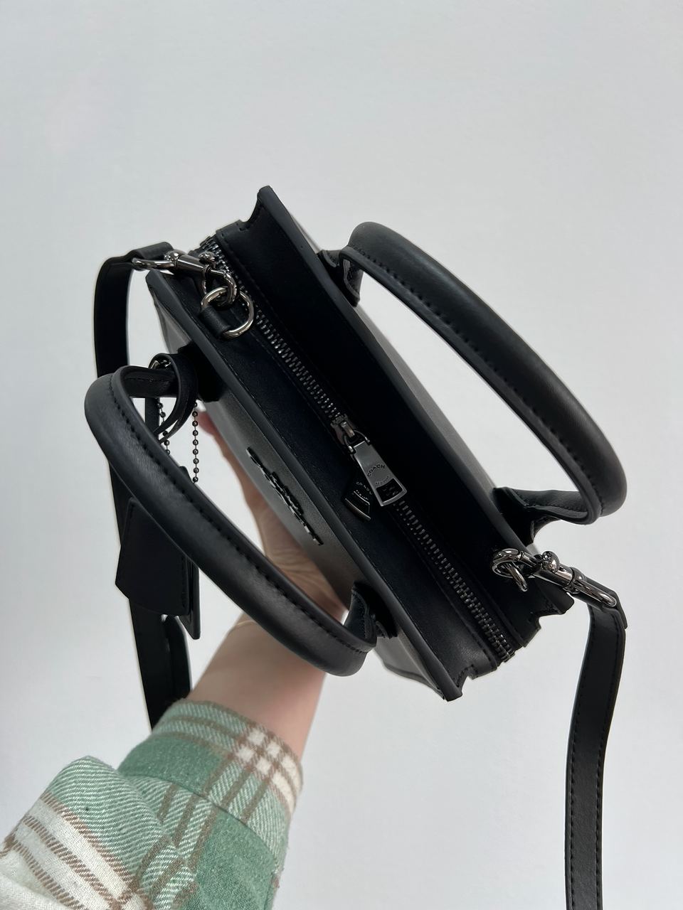 Coach Andrea Carryall Total Black - 6