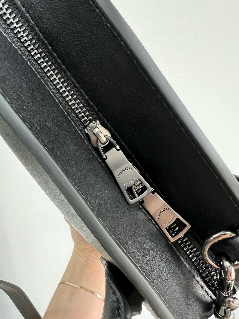 Coach Andrea Carryall Total Black - 7