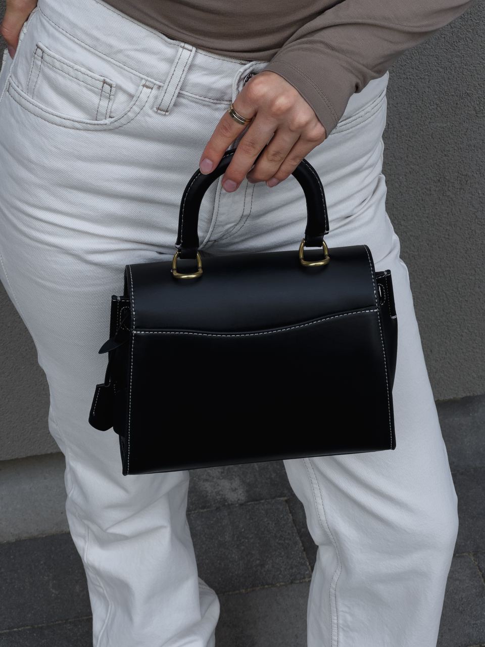 Coach Bandit Top Handle Bag 20 in Smooth Leather - 19