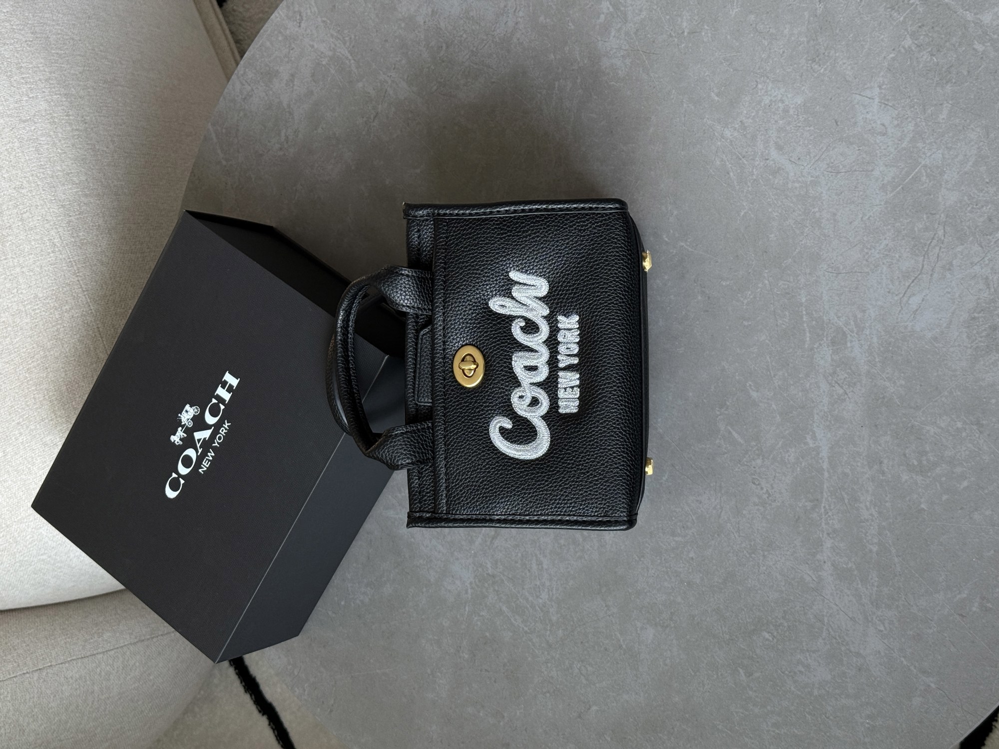 Coach Cargo Tote Bag 20 Black - 15