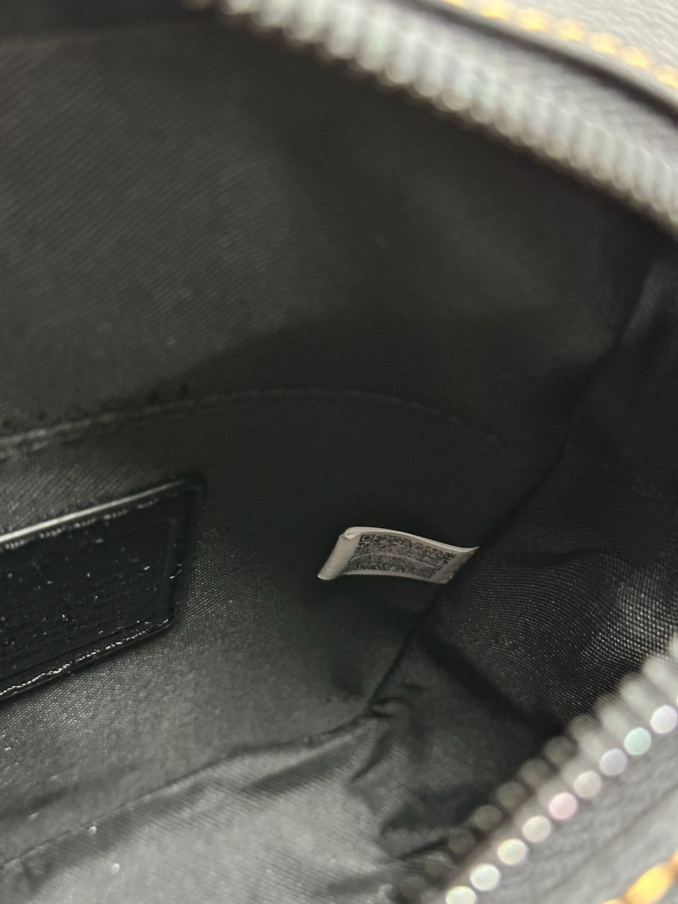 Coach Charter Crossbody 24 In Signature Canvas - 17