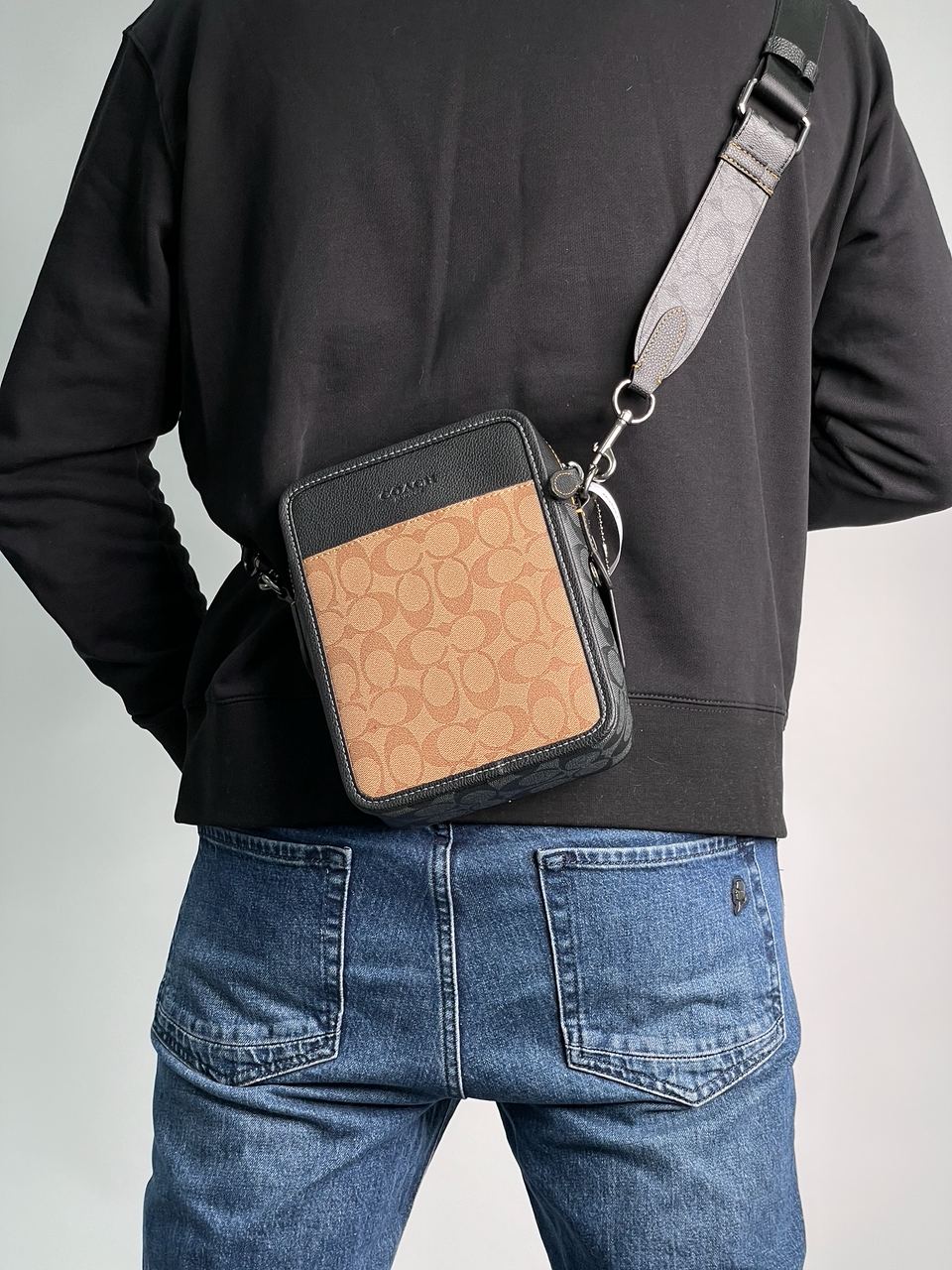 Coach Charter Crossbody 24 In Signature Canvas - 6