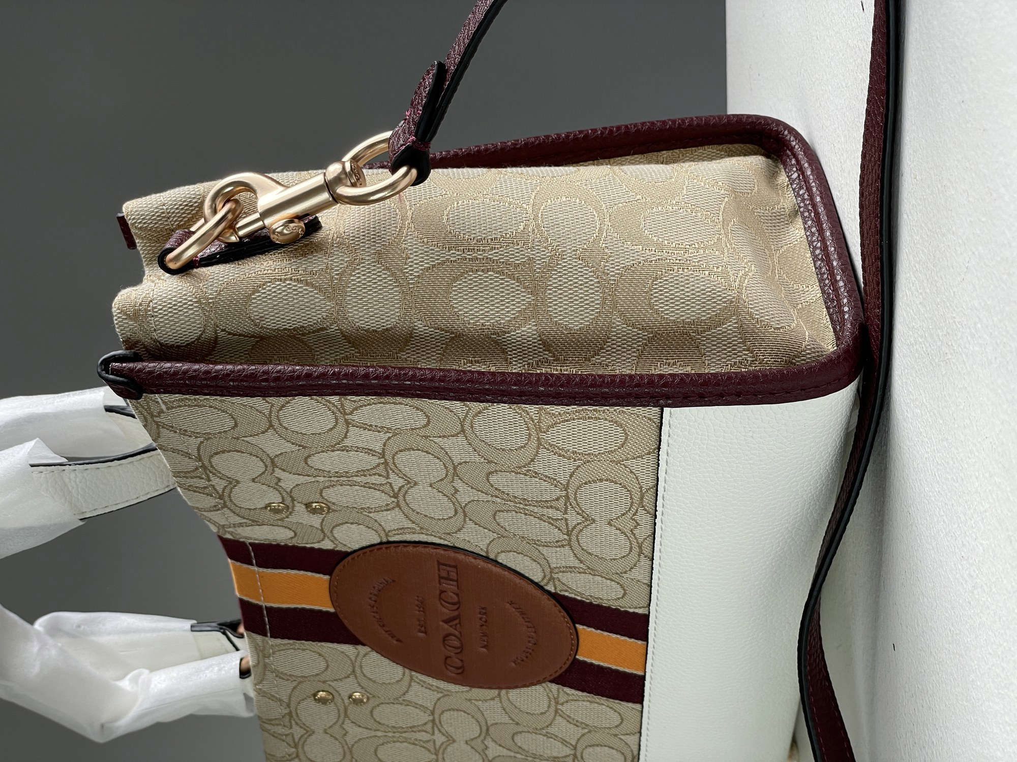 Coach Dempsey Tote 22 In Signature Jacquard With Stripe - 10