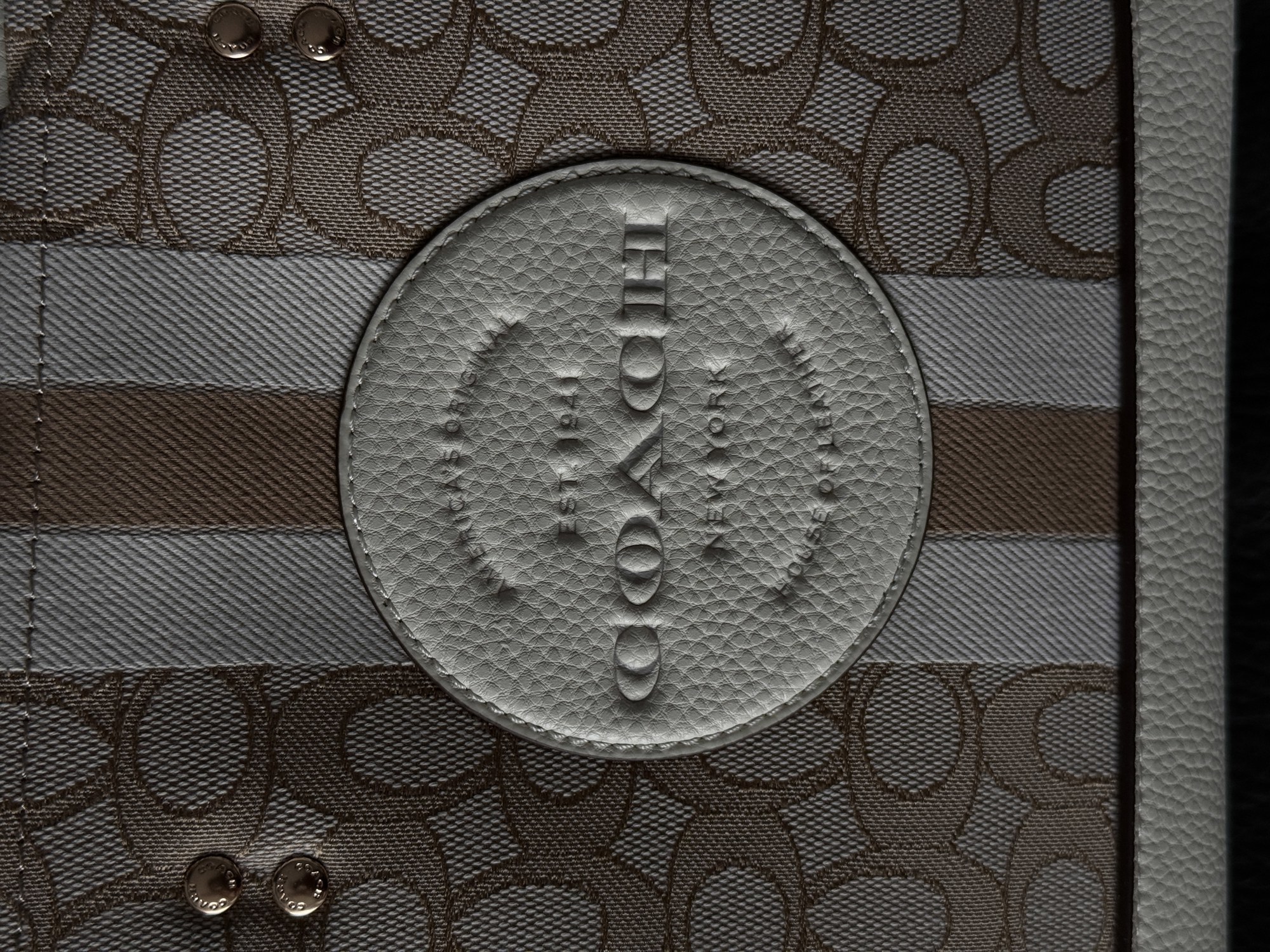 Coach Dempsey Tote in Signature Jacquard with Stripe [крафтова к - 3