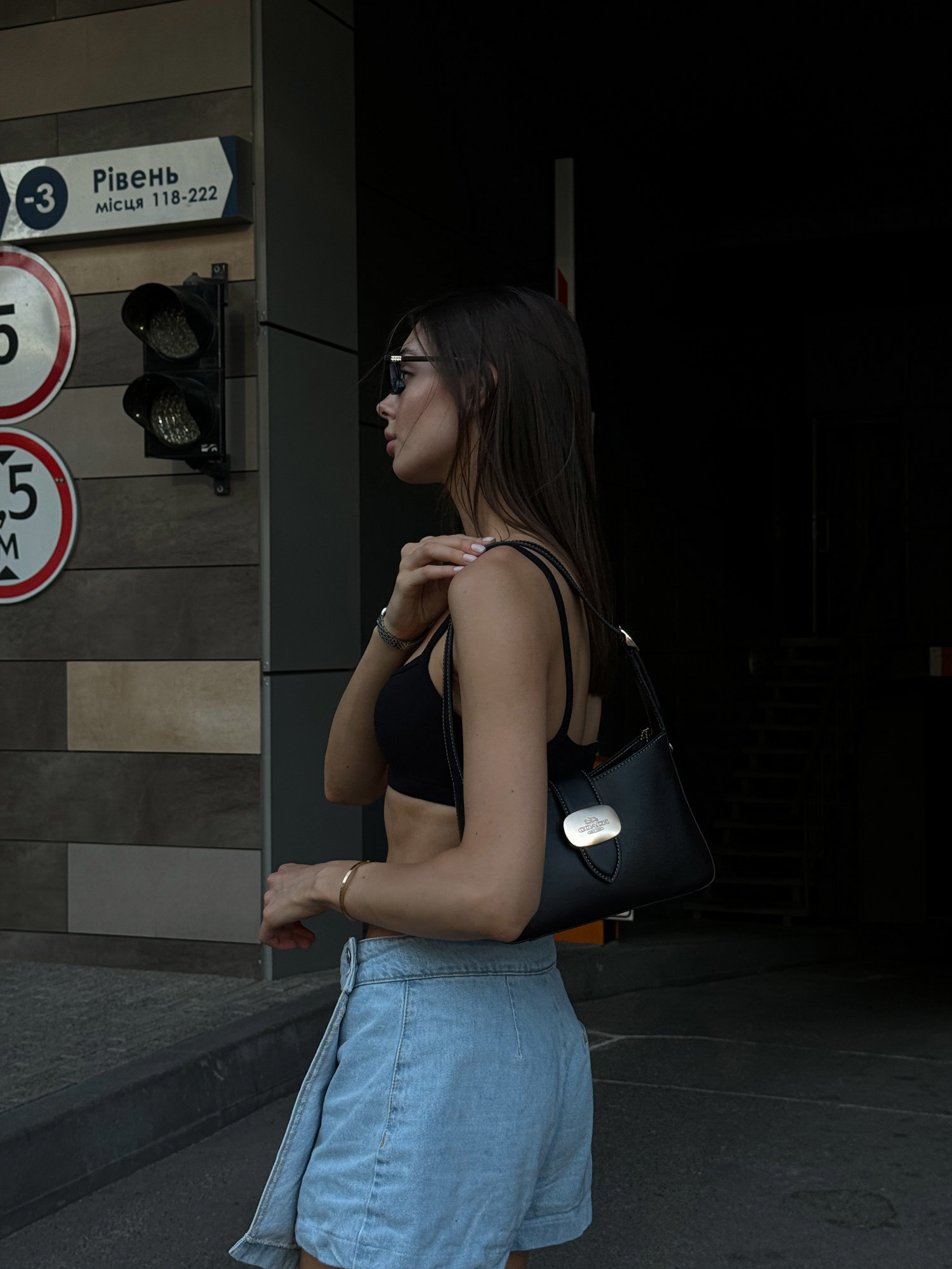 Coach Eliza Shoulder Bag In Black [крафтова коробка] - 6