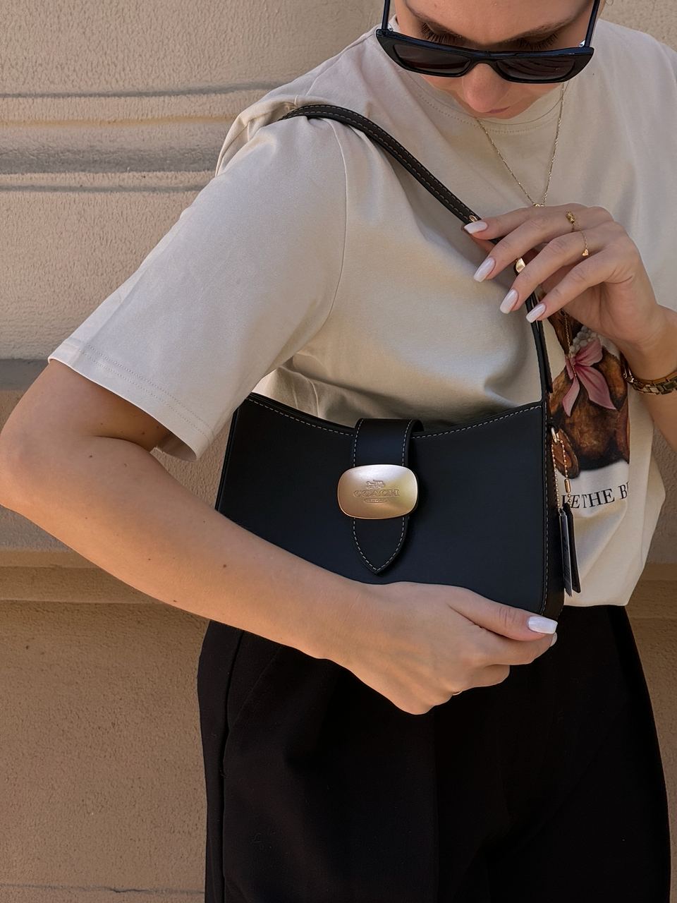 Coach Eliza Shoulder Bag In Black - 6