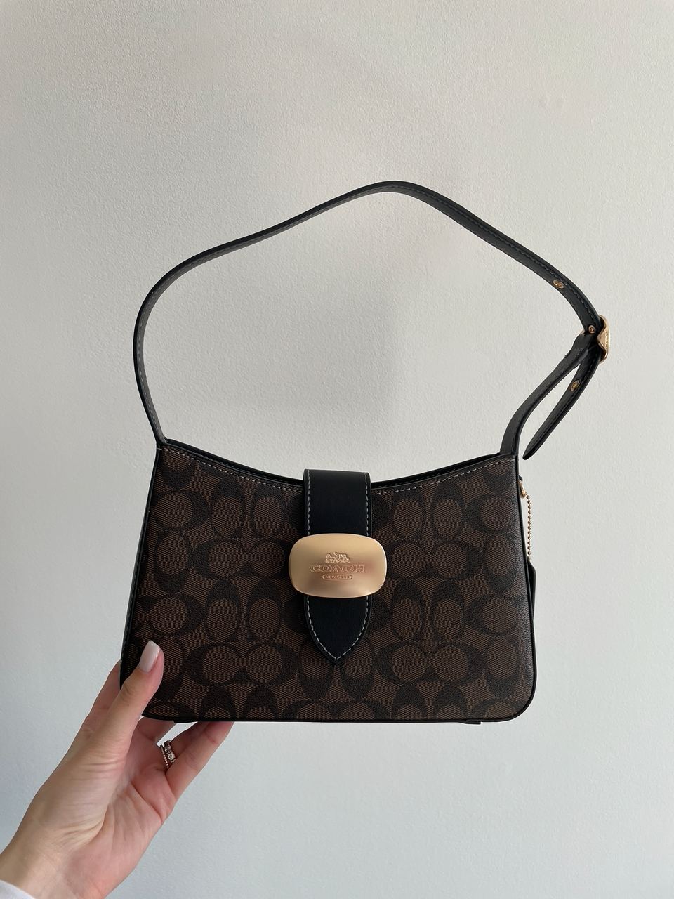 Coach Eliza Shoulder Bag In Signature Canvas - 11