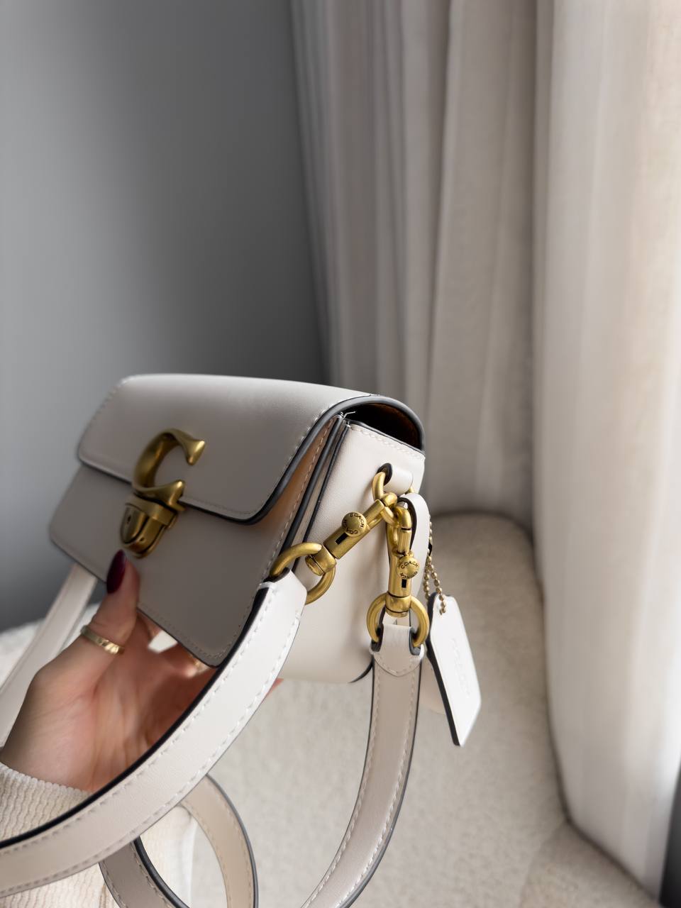 Coach Glovetanned Leather Studio Baguette Bag Chalk - 10