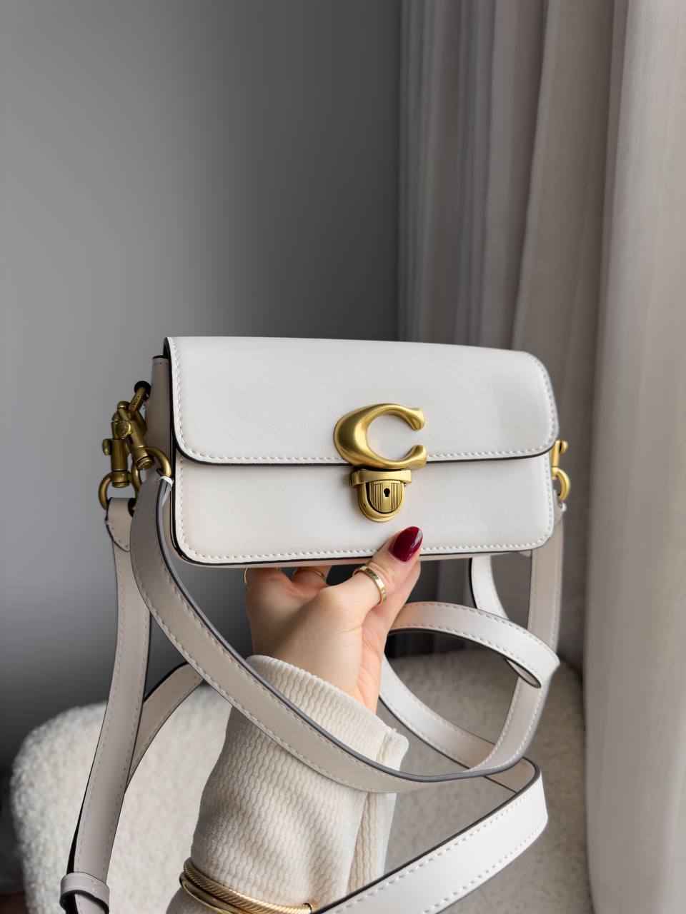 Coach Glovetanned Leather Studio Baguette Bag Chalk - 5