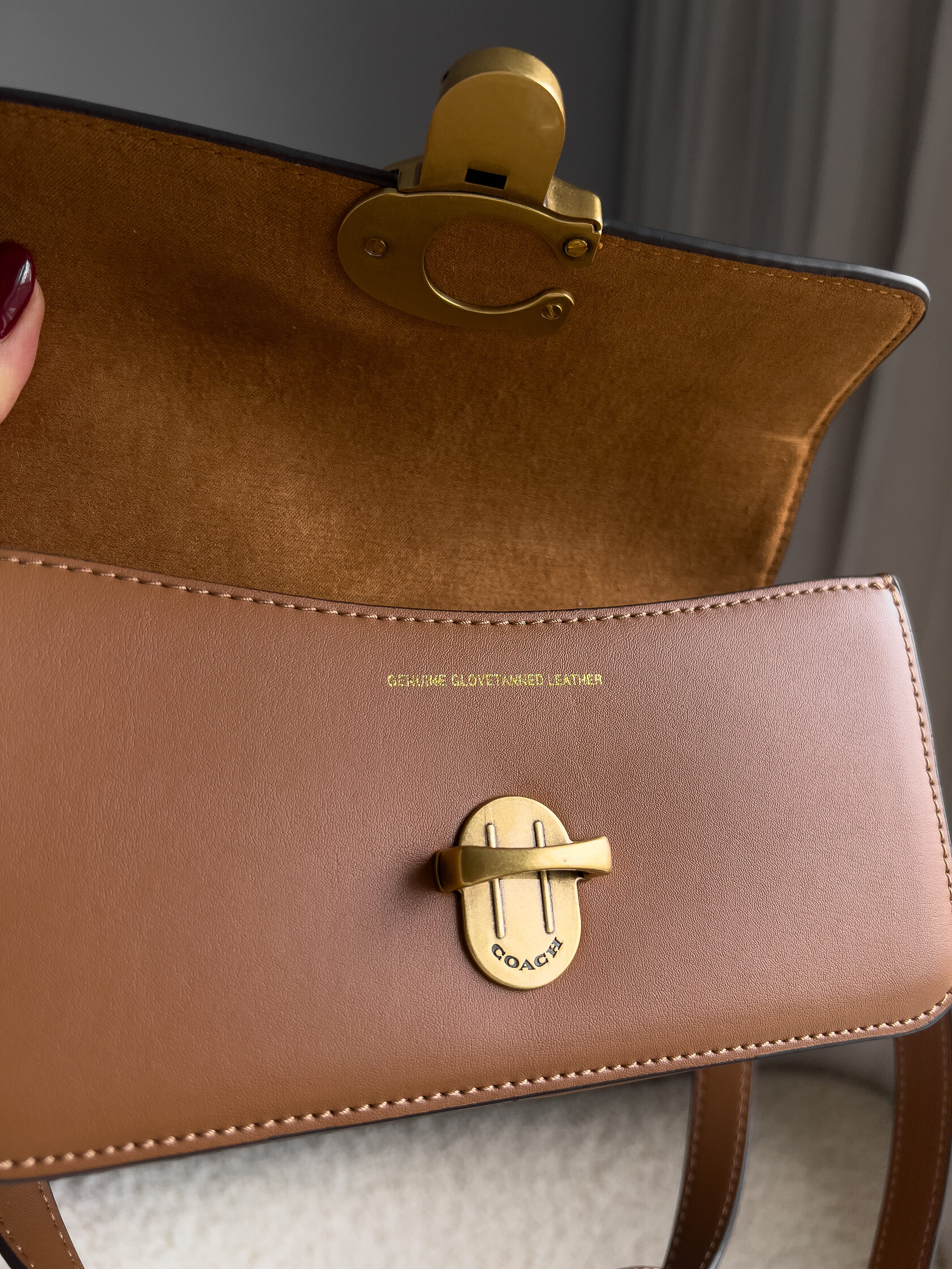 Coach Glovetanned Leather Studio Baguette Bag Light Caramel - 22