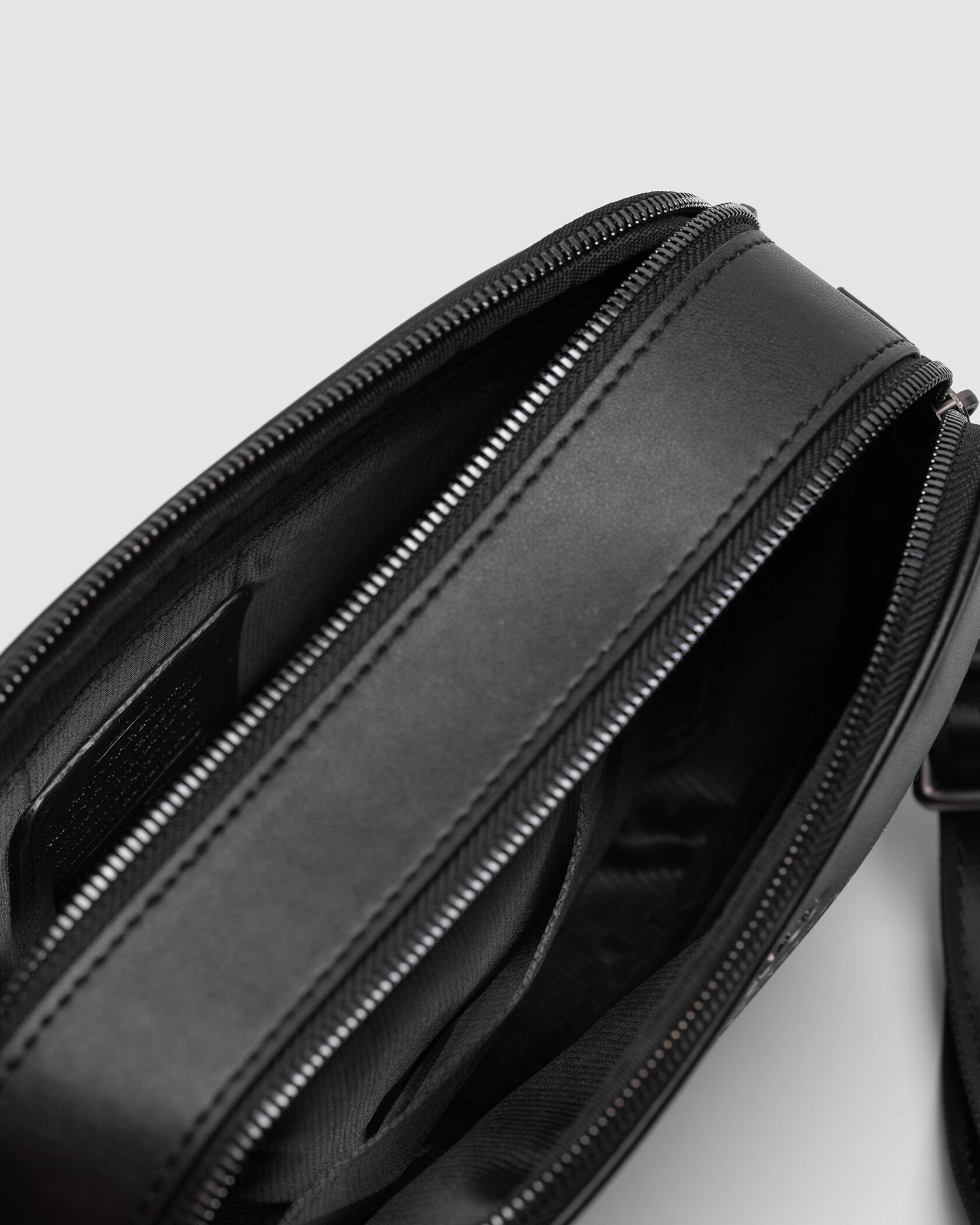 Coach Graham Crossbody Bag In Blocked Signature Canvas Mahogany - 12