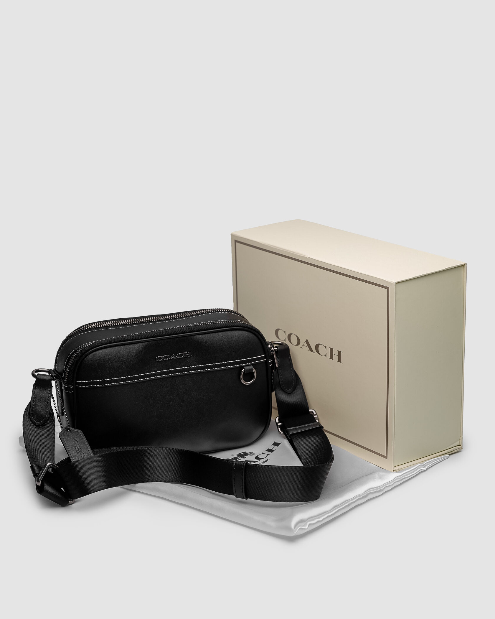 Coach Graham Crossbody With Total Black - 2