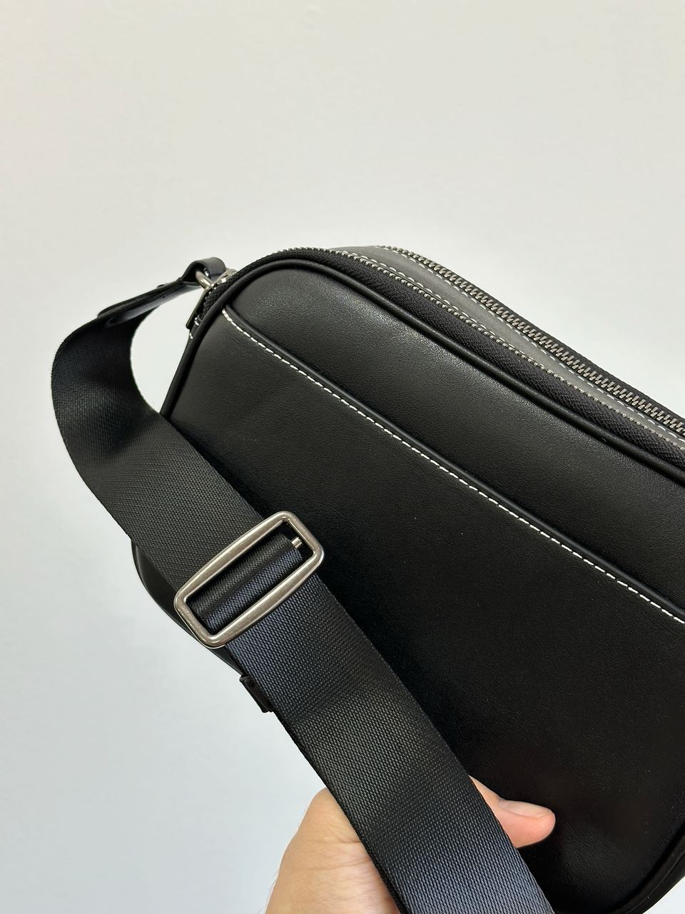 Coach Graham Crossbody With Total Black - 9