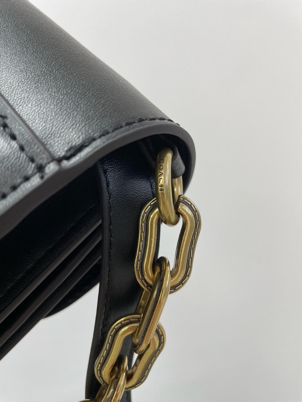 Coach Idol Bag Black/Gold - 16