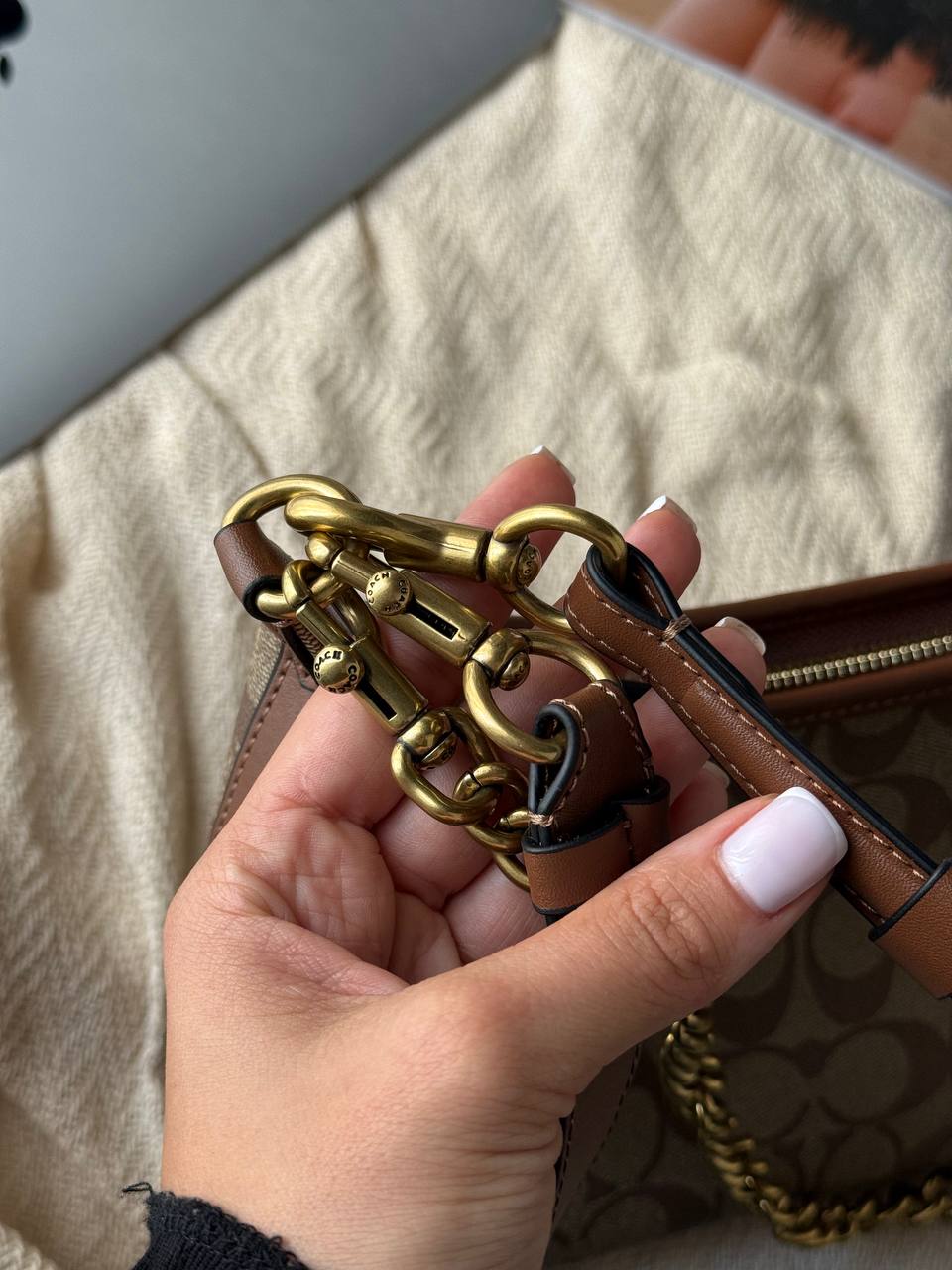 Coach Juliet Shoulder Bag Signature Canvas Beige - 15