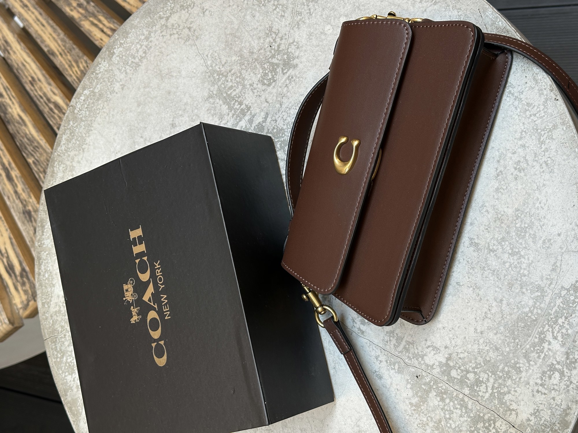 Coach Juno Crossbody Leather Maple Brown - 10