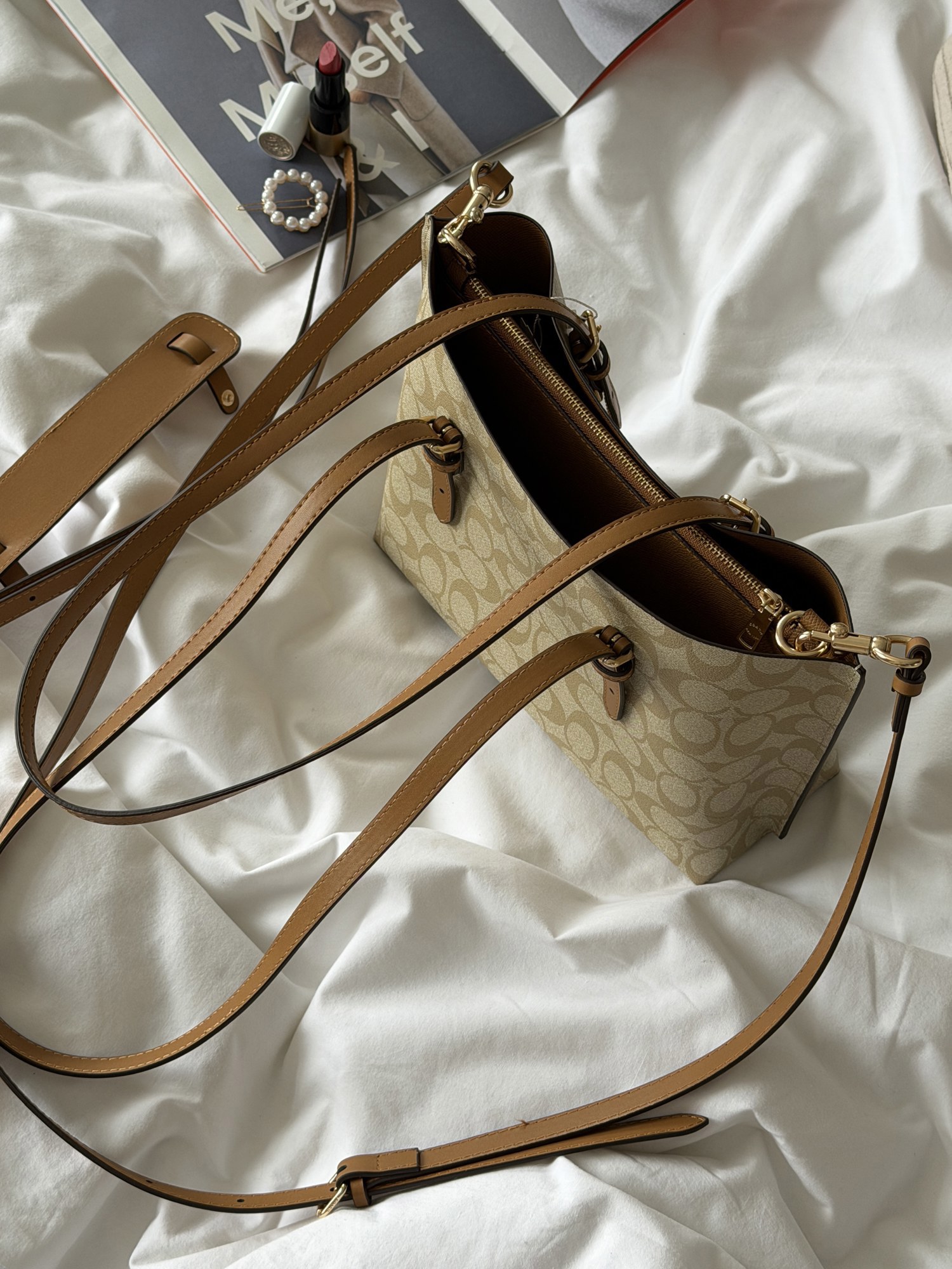 Coach Mollie Tote Bag 25 In Signature Canvas Beige/Brown - 4