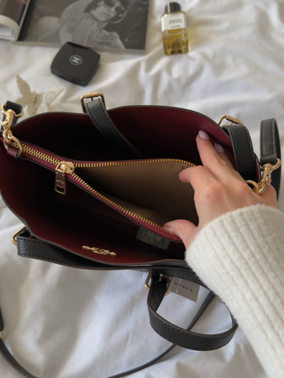 Coach Mollie Tote Bag In Signature Canvas Black - 11