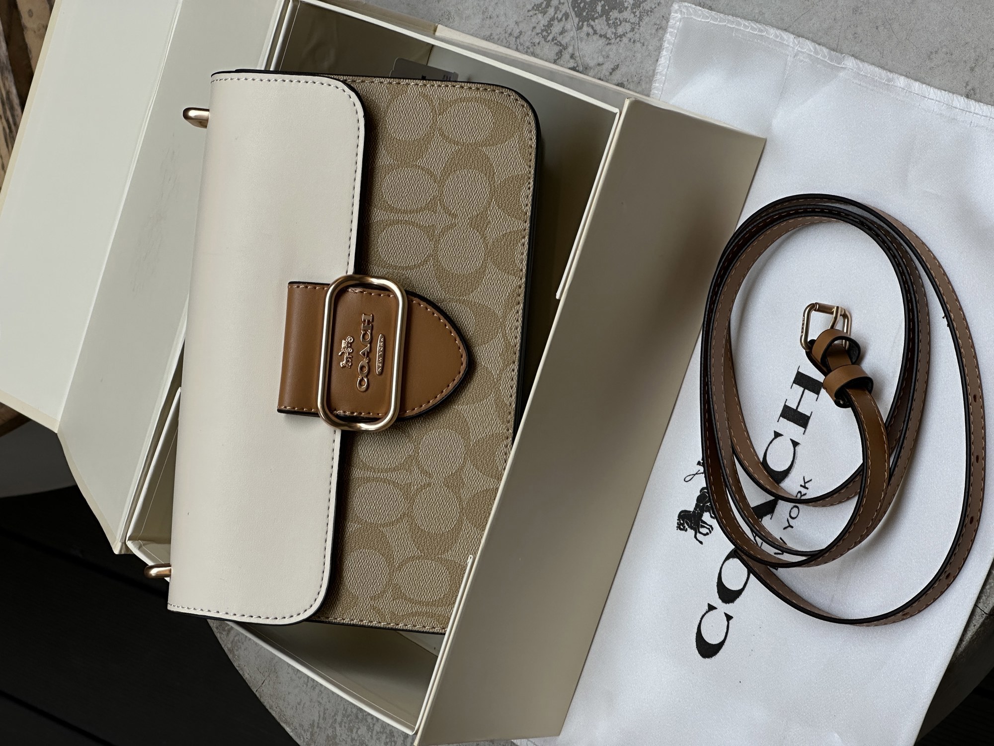 Coach Morgan Shoulder Bag Beige/White - 4