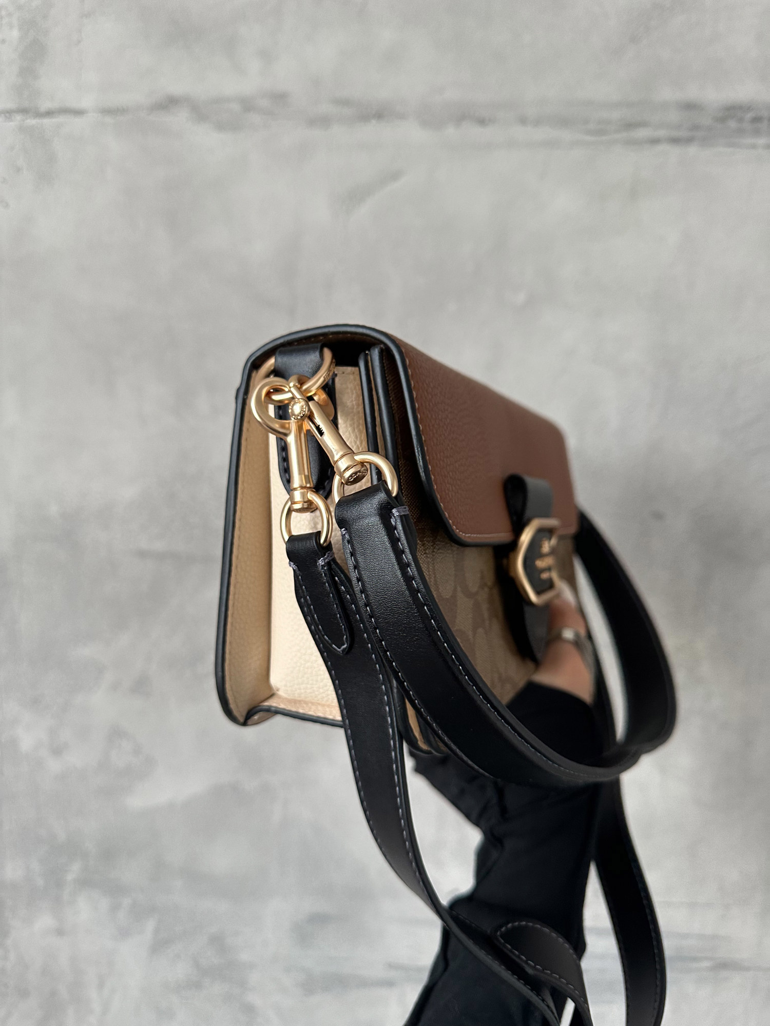 Coach Morgan Shoulder Bag Brown/Black - 4