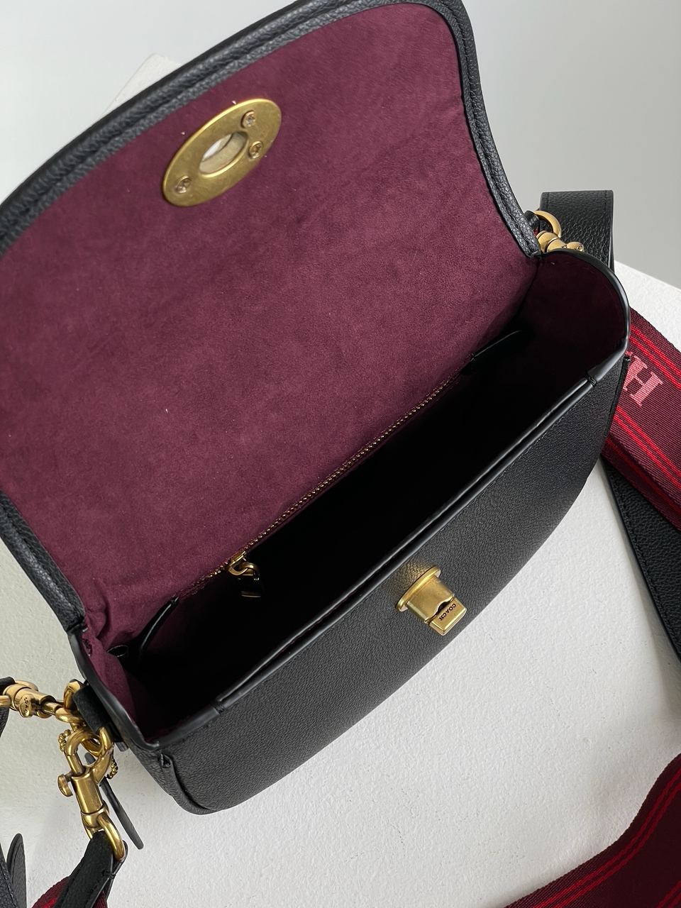 Coach Polished Pebble Willow Saddle Bag Black - 23