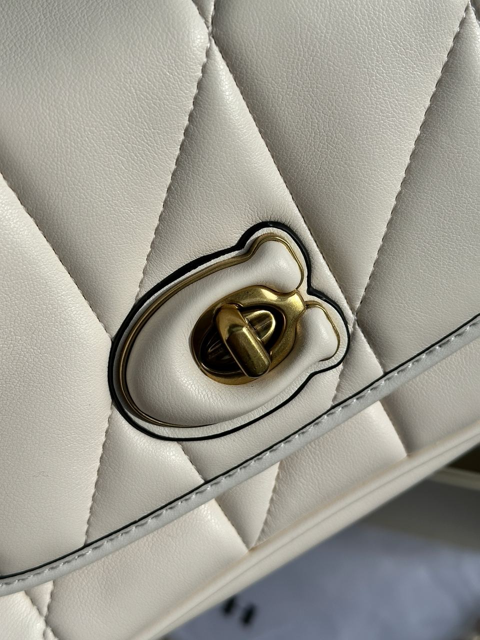 Coach Quilted Pillow Madison Shoulder Bag White - 11