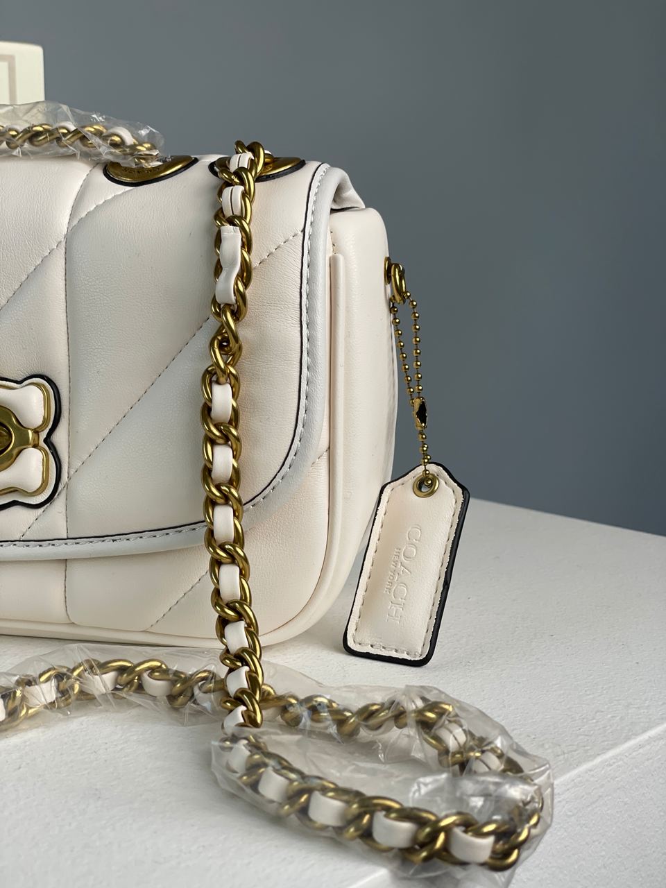 Coach Quilted Pillow Madison Shoulder Bag White - 18