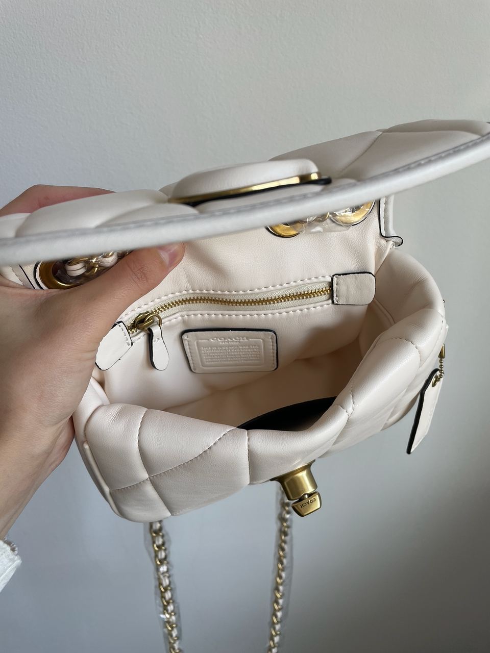 Coach Quilted Pillow Madison Shoulder Bag White - 29