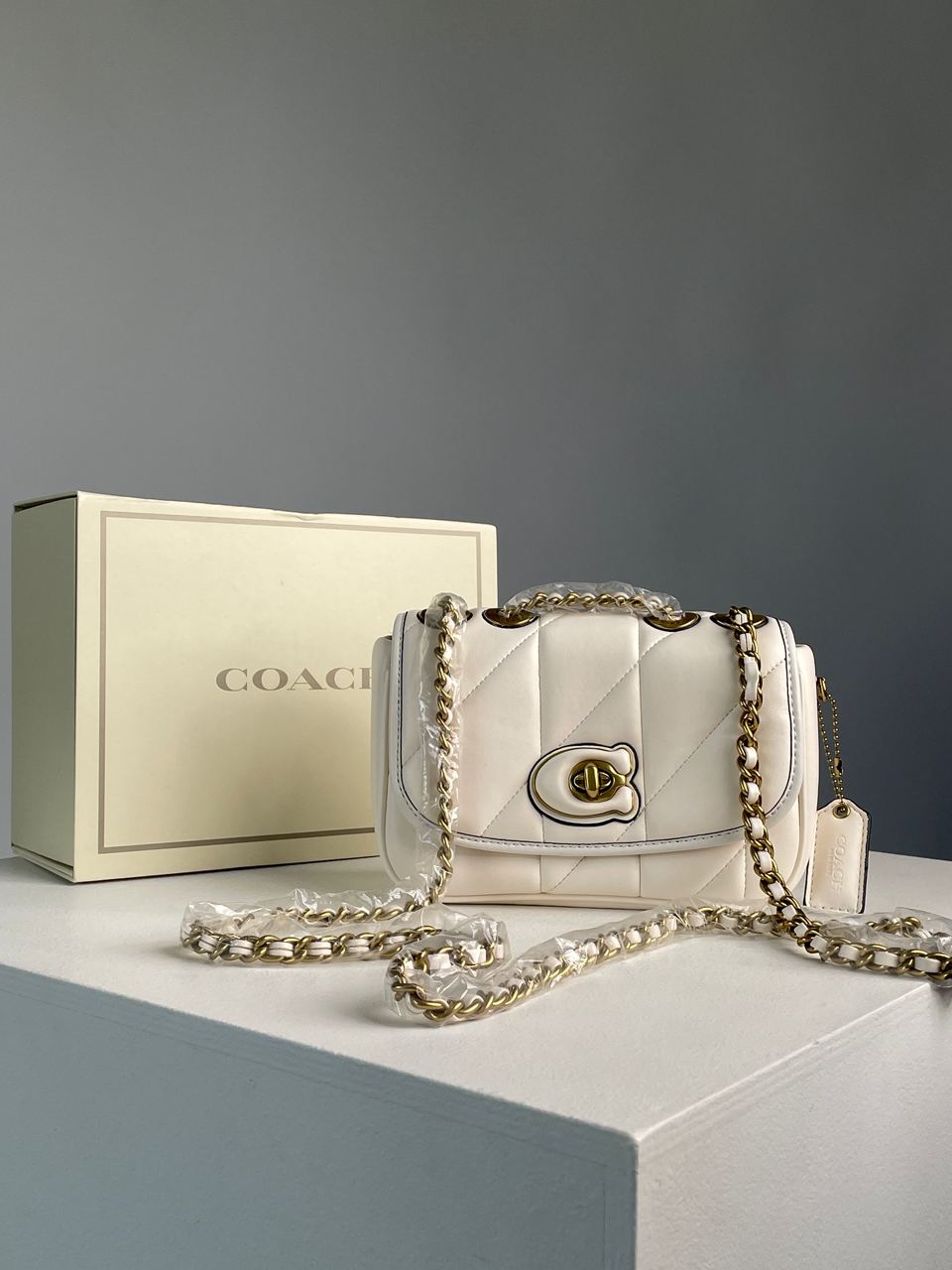 Coach Quilted Pillow Madison Shoulder Bag White - 3