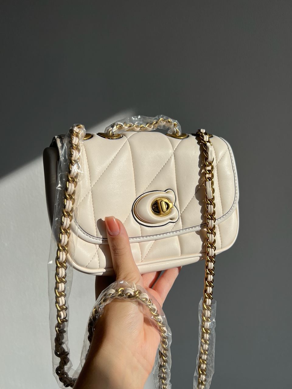 Coach Quilted Pillow Madison Shoulder Bag White - 8