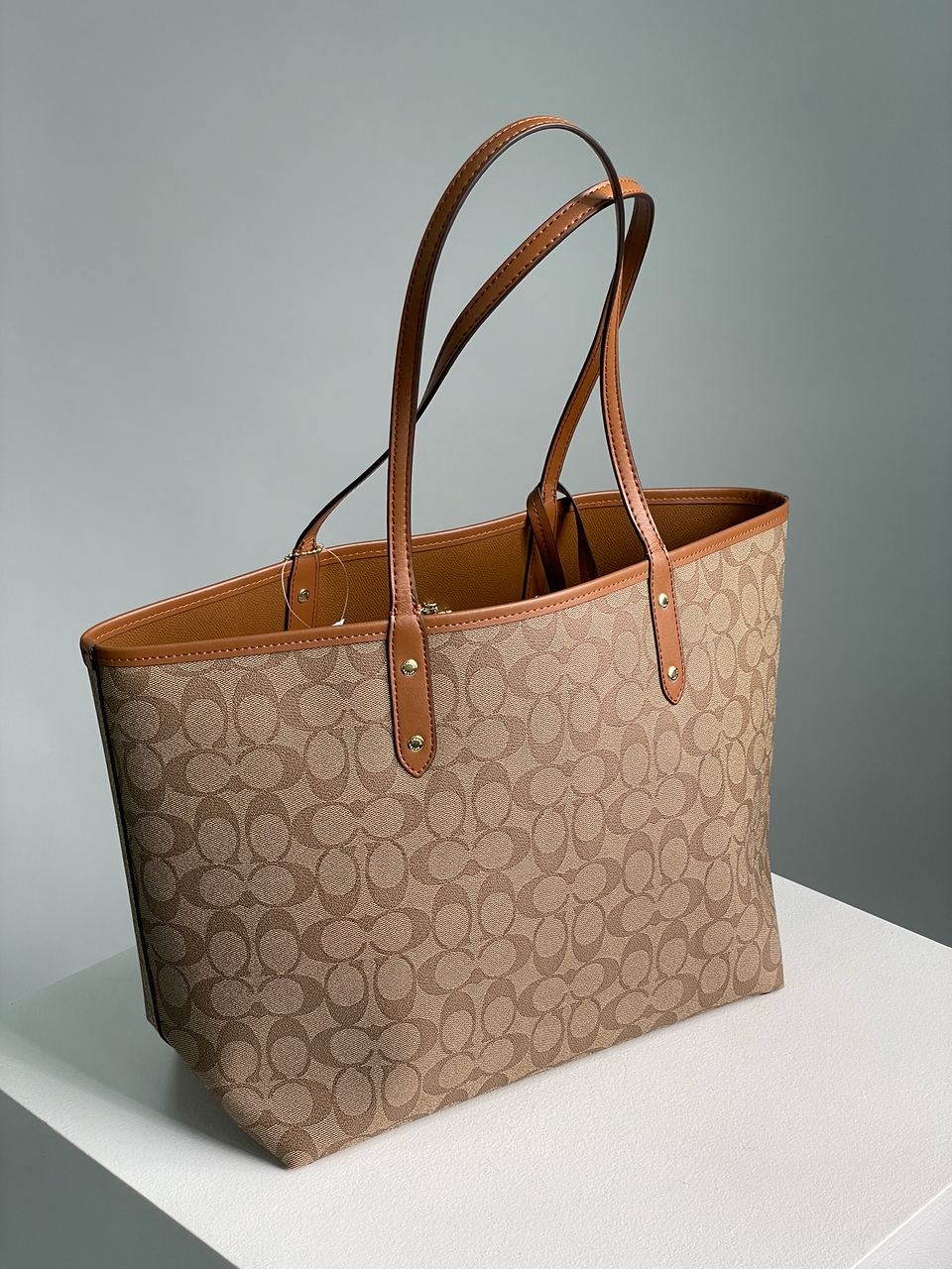 Coach Reversible Signature City Tote Khaki Saddle - 13