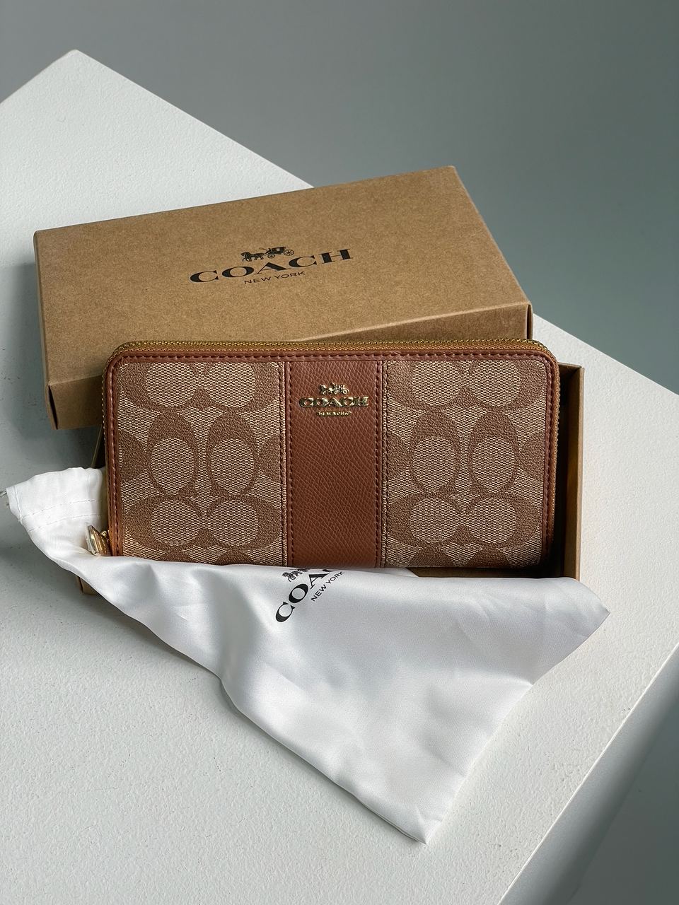 Coach Round Fastener Long Wallet Signature Ginger - 2