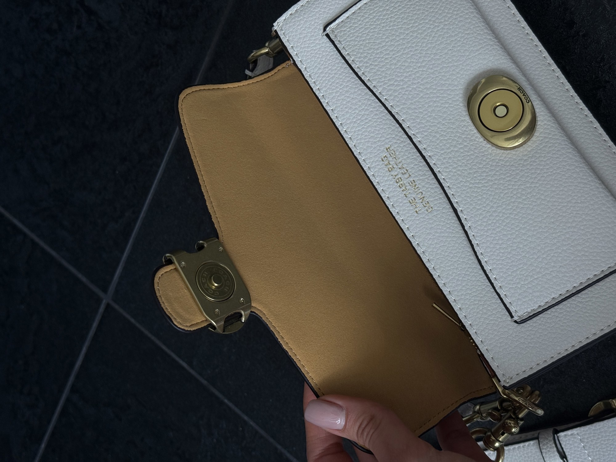 Coach Tabby Shoulder Bag 20 Brass/Chalk [крафтова коробка] - 12