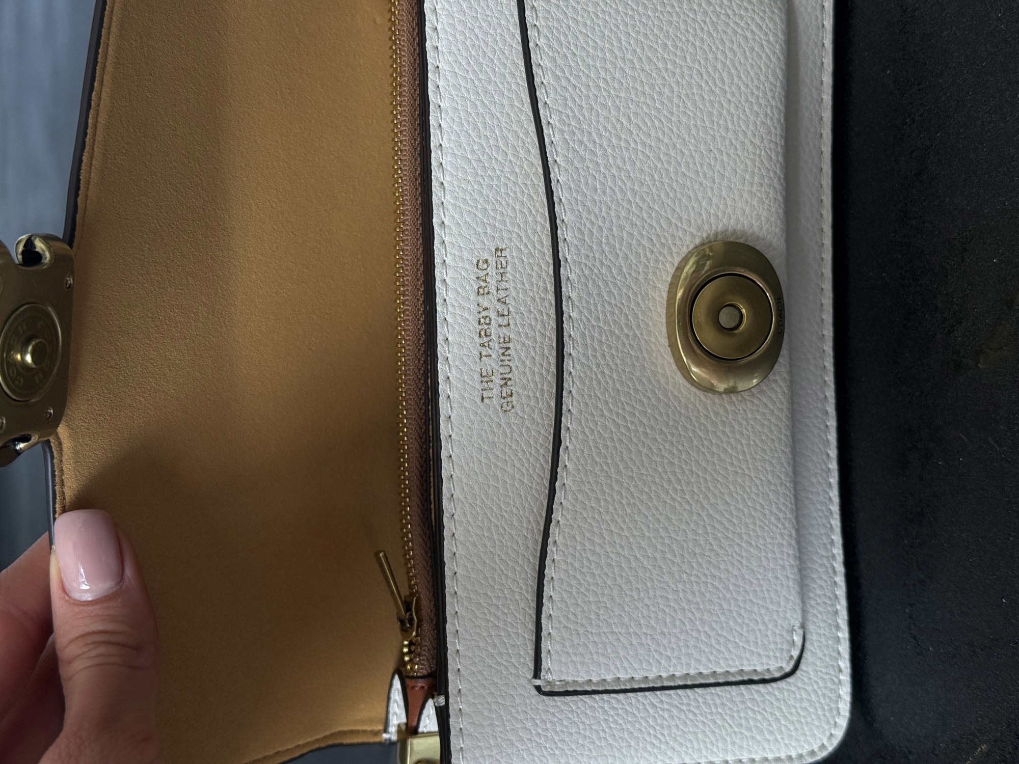 Coach Tabby Shoulder Bag 20 Brass/Chalk [крафтова коробка] - 11