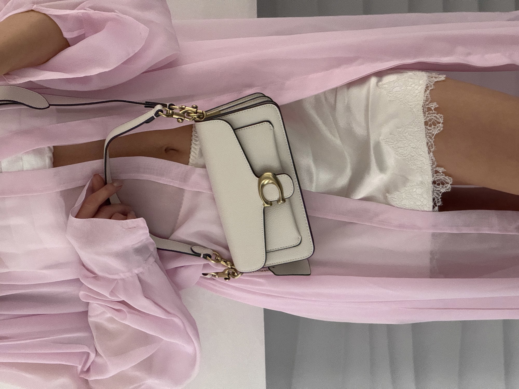 Coach Tabby Shoulder Bag 20 Brass/Chalk [крафтова коробка] - 2