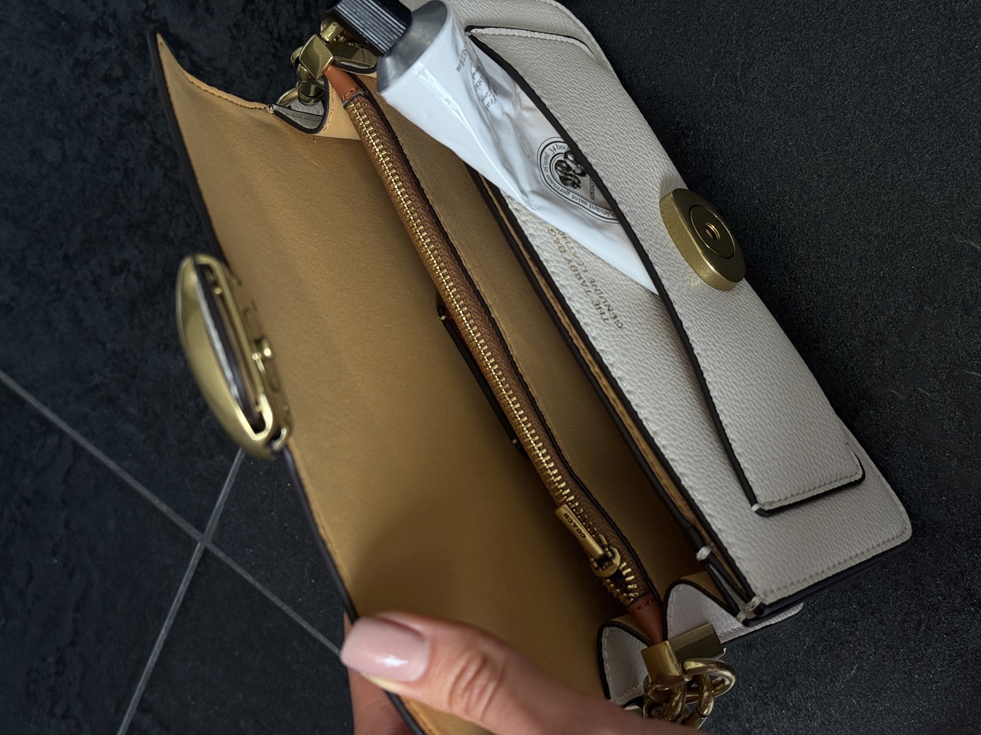 Coach Tabby Shoulder Bag 20 Brass/Chalk [крафтова коробка] - 9
