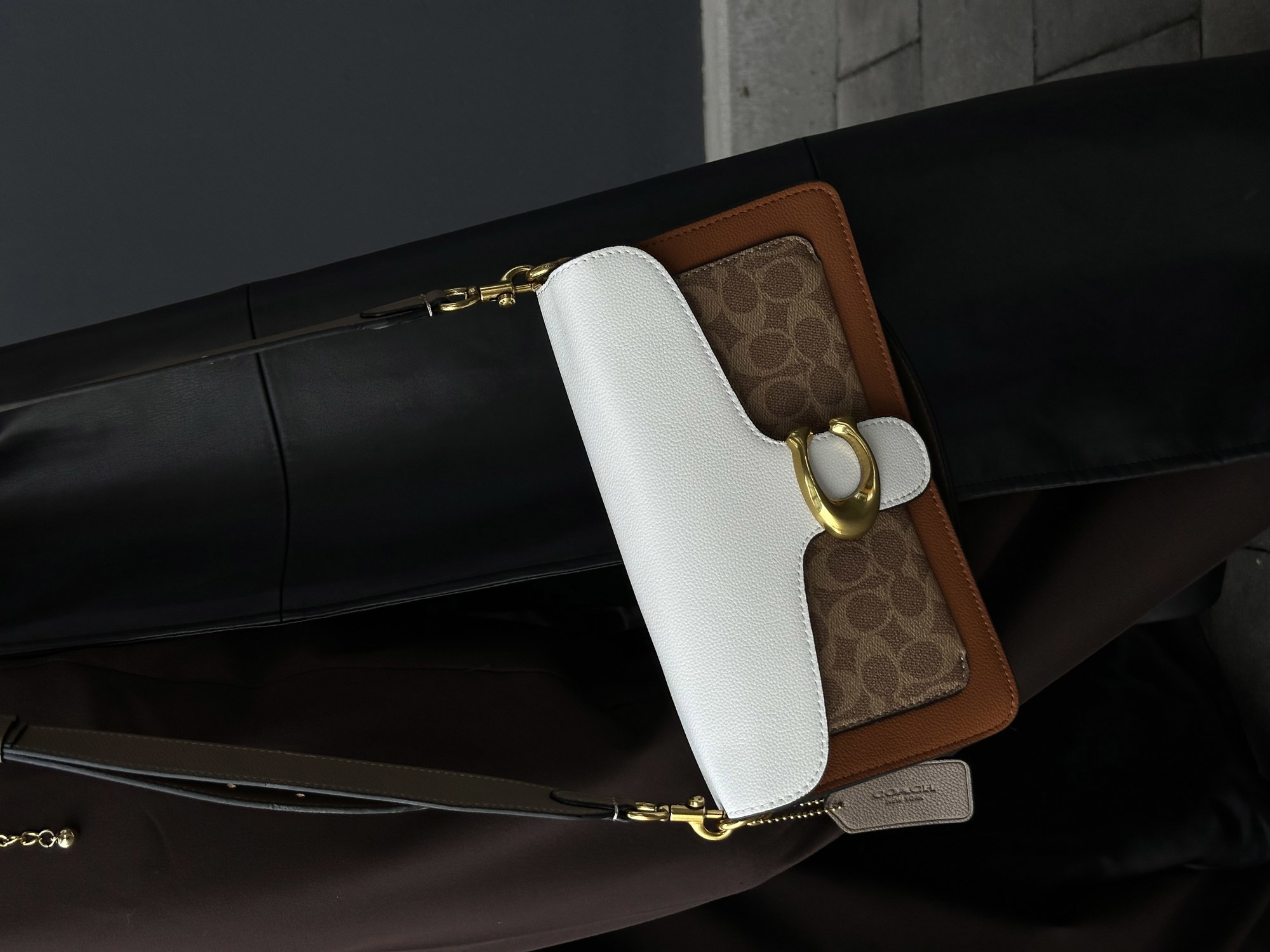 Coach Tabby Shoulder Bag 26 In Signature Canvas White/Ginger [кр - 6