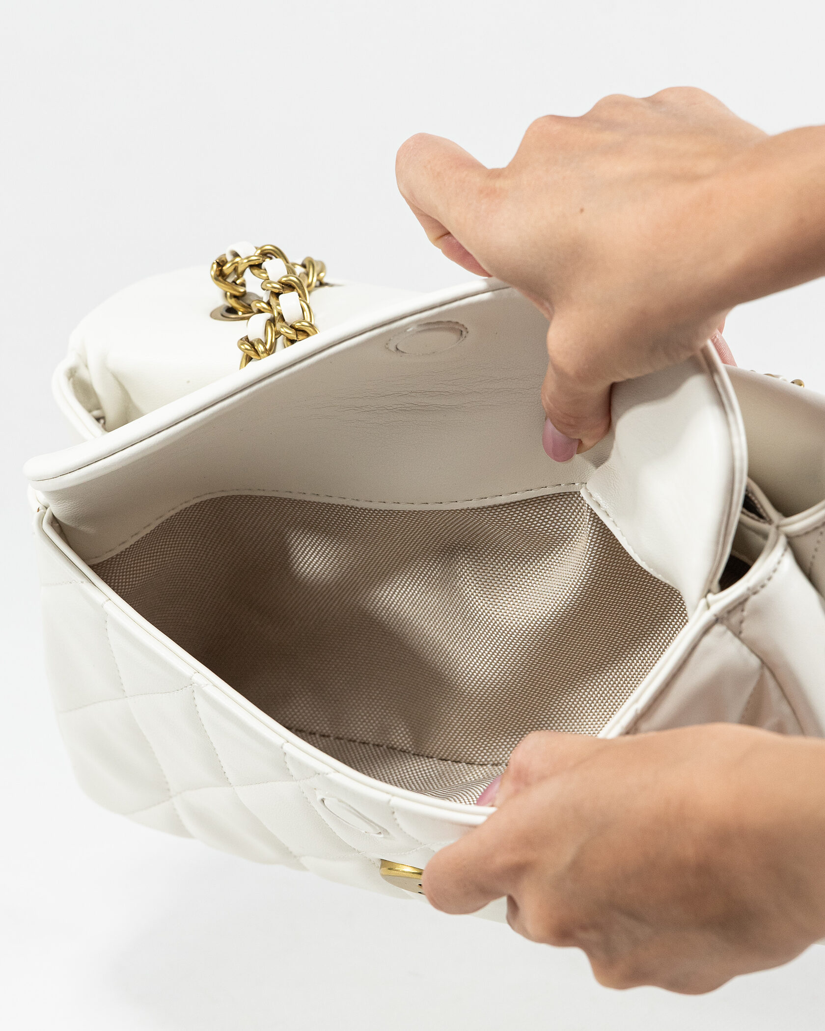 Coach Tabby Shoulder Bag With Pillow Quilting White - 15