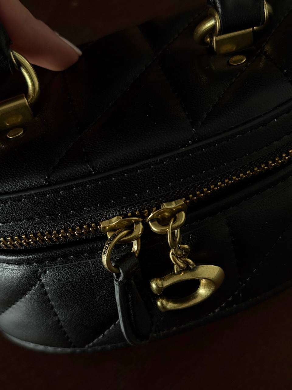 Coach Tank Circle/Oval Bag In Quilted Leather With Chain - 4