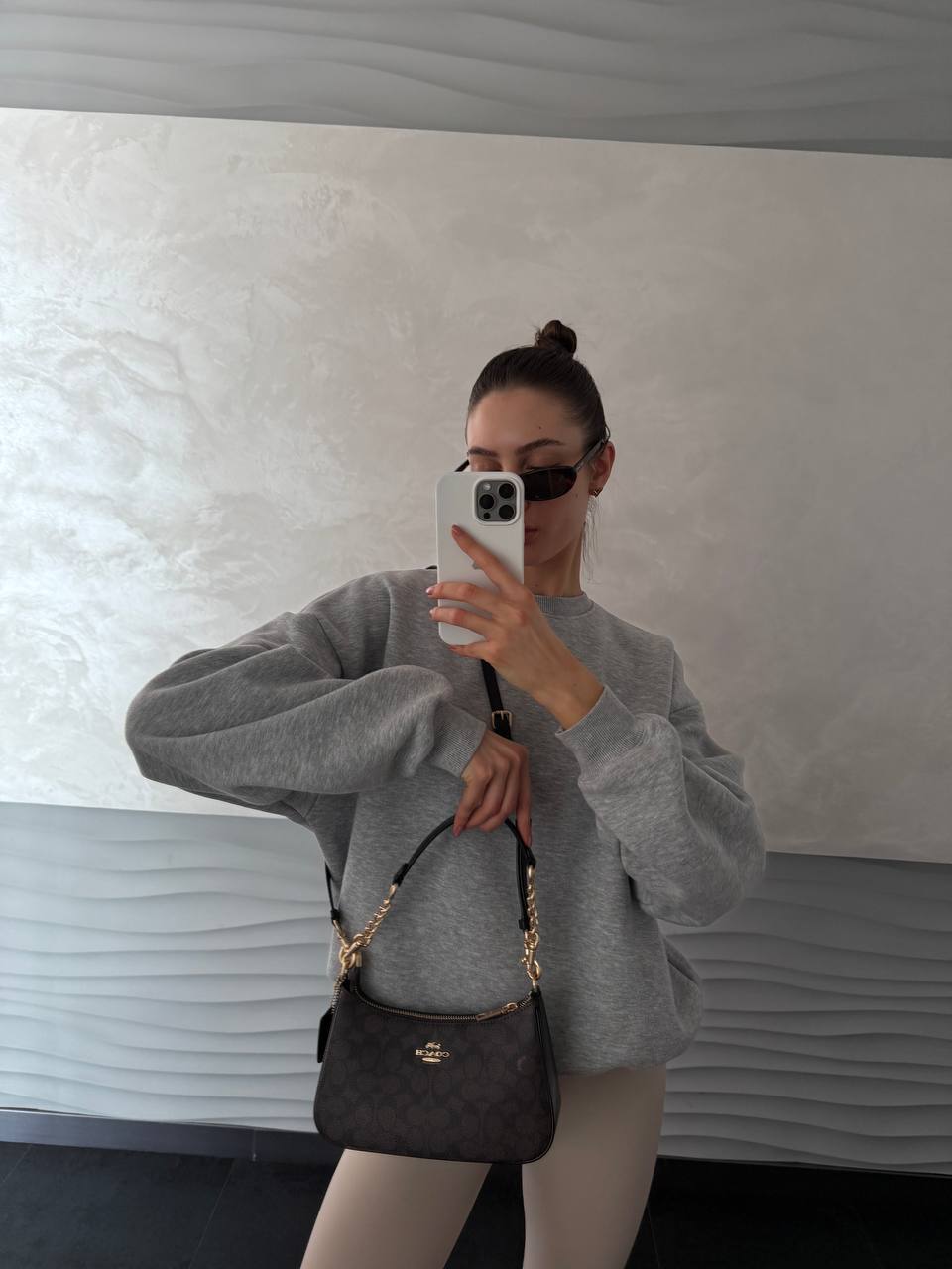 Coach Teri Shoulder Bag In Signature Canvas - 11