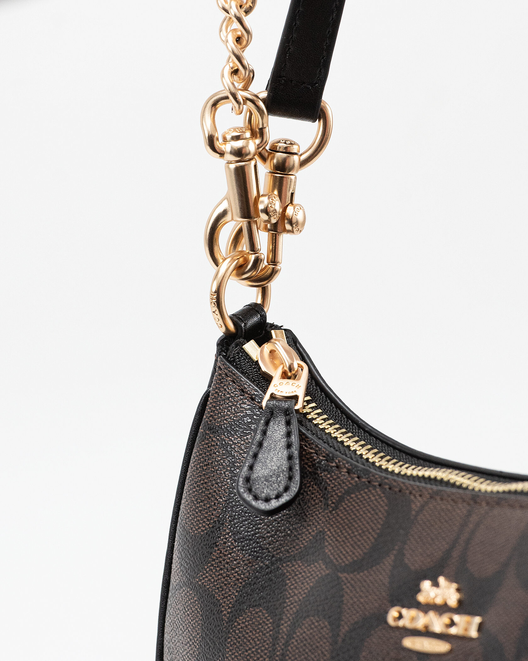 Coach Teri Shoulder Bag In Signature Canvas With Chain Strap - 8