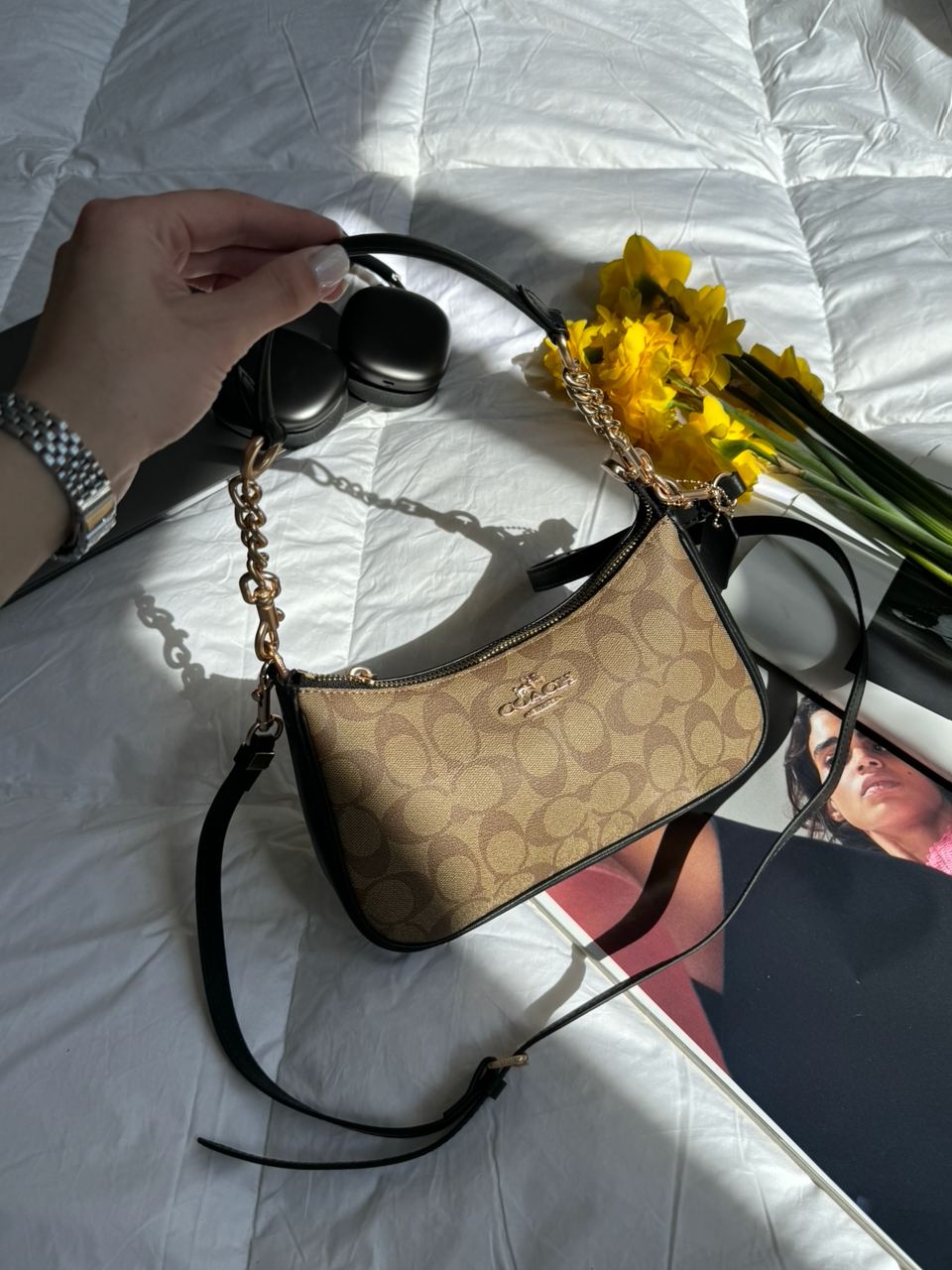 Coach Teri Shoulder Bag In Signature Canvas - 6