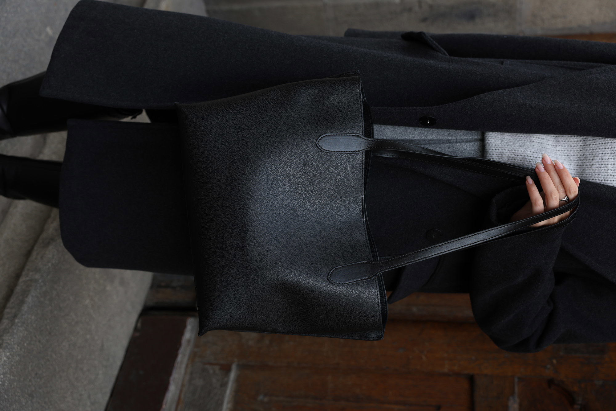 Coach Willow Tote 34 In Black - 10