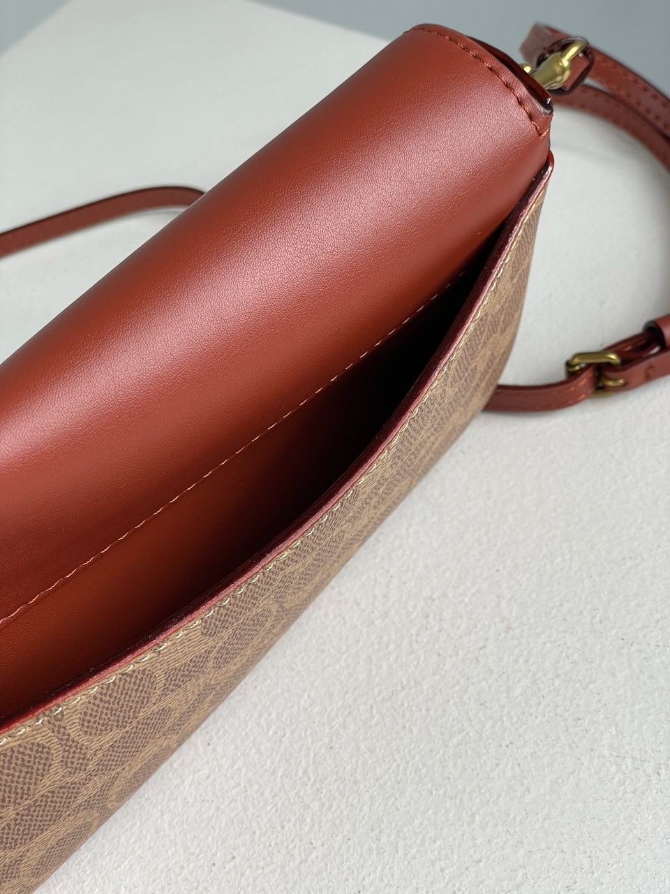 Coach Women's Wyn Cross Body Bag - 30