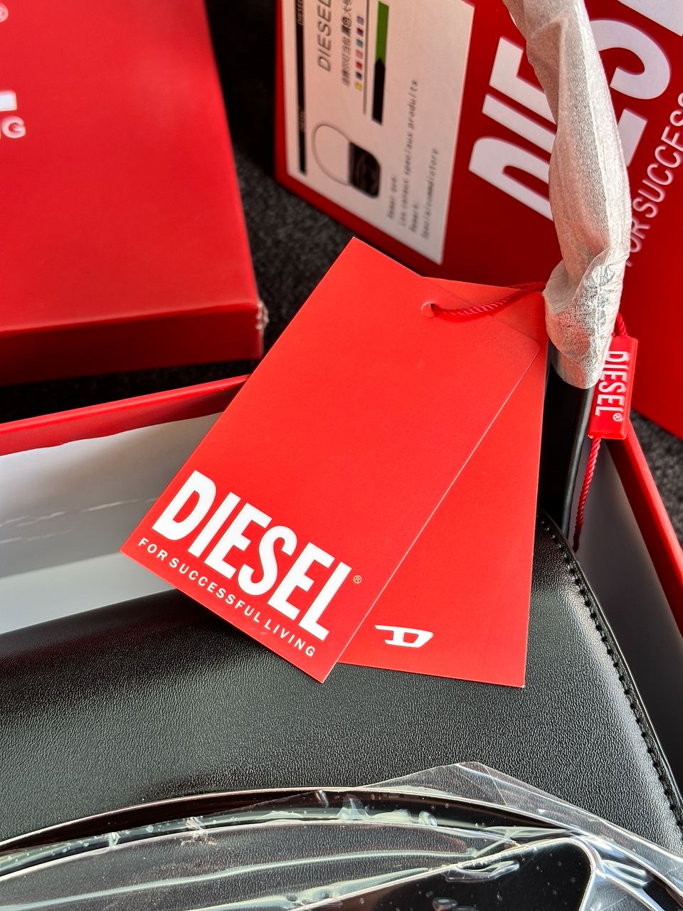 DIESEL 1DR Iconic Shoulder Bag Black - 13