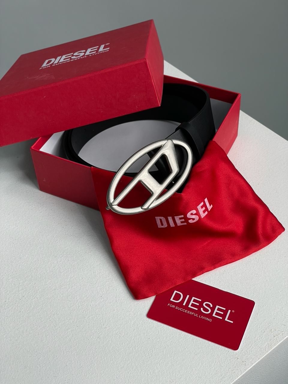 Diesel Slim Glittery Belt With Oval D Buckle Silver - 7