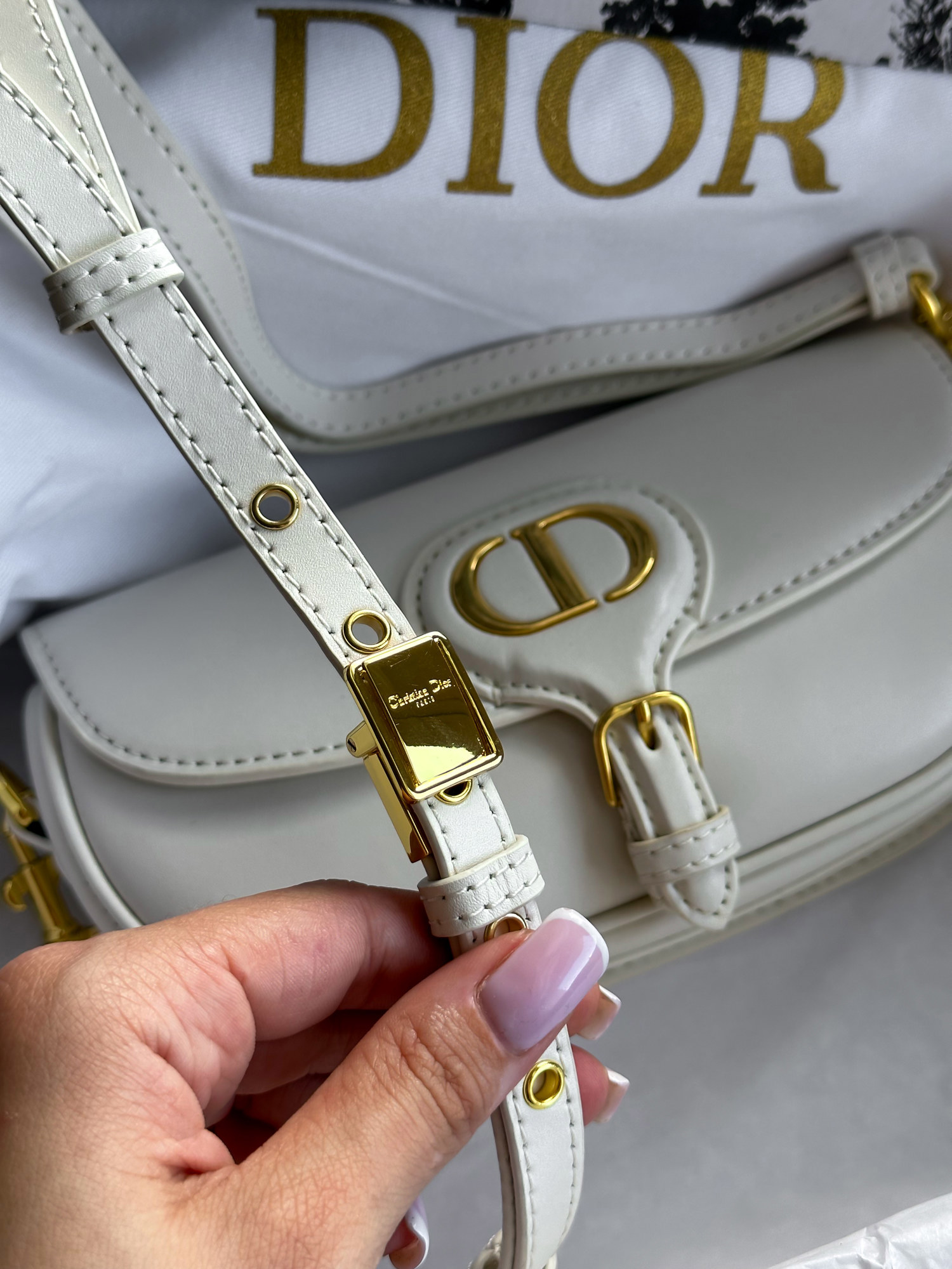 Dior Bobby East-West Bag Box Calfskin White [бренд коробка] - 2